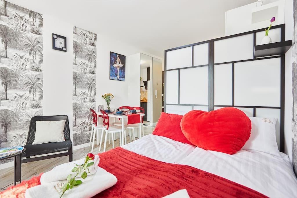 Golden Hour Apartments- Plac Slowianski 36 Świnoujście Εξωτερικό φωτογραφία